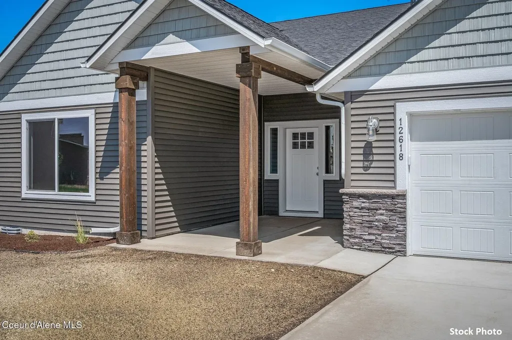 6731 W Plant Lane Rathdrum ID 83858