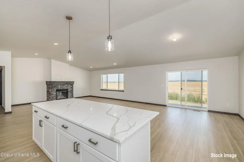 6731 W Plant Lane Rathdrum ID 83858