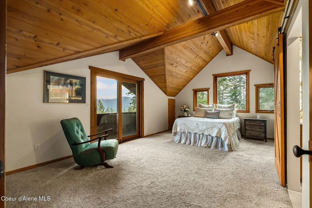 867 Midas Drive Sagle ID 83860