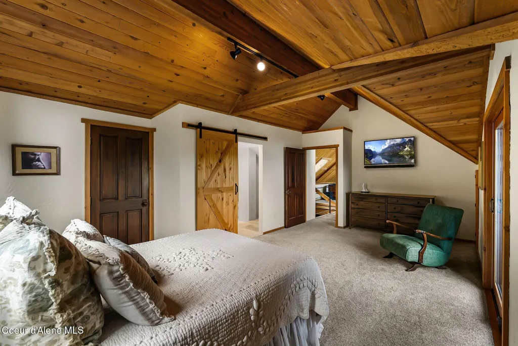 867 Midas Drive Sagle ID 83860
