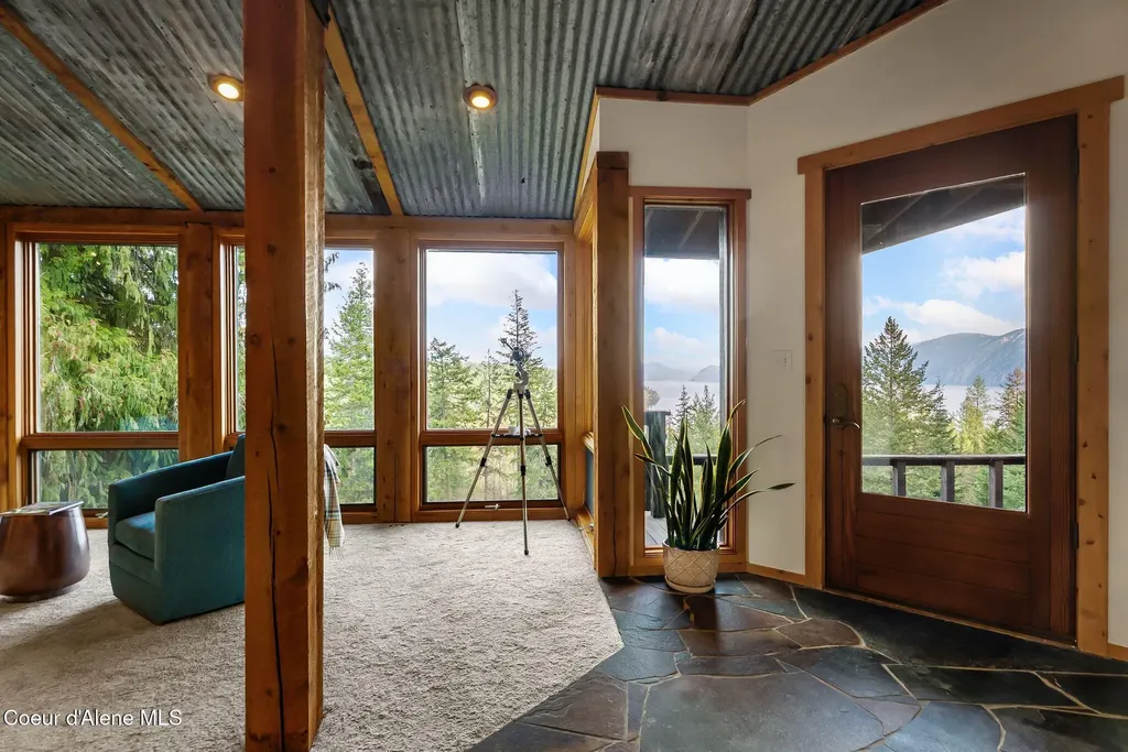 867 Midas Drive Sagle ID 83860