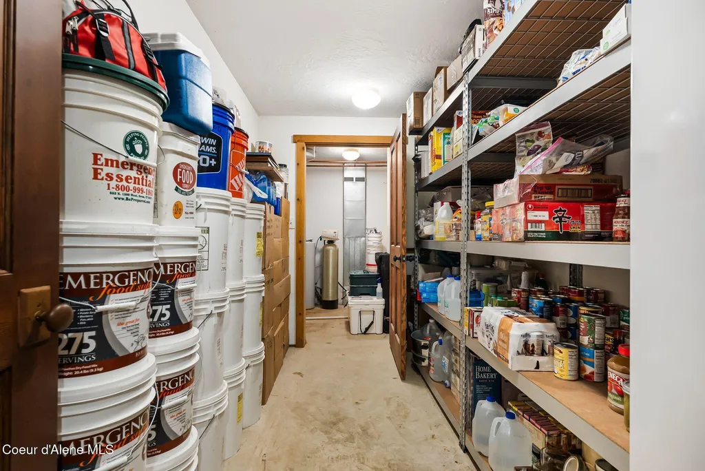 867 Midas Drive Sagle ID 83860