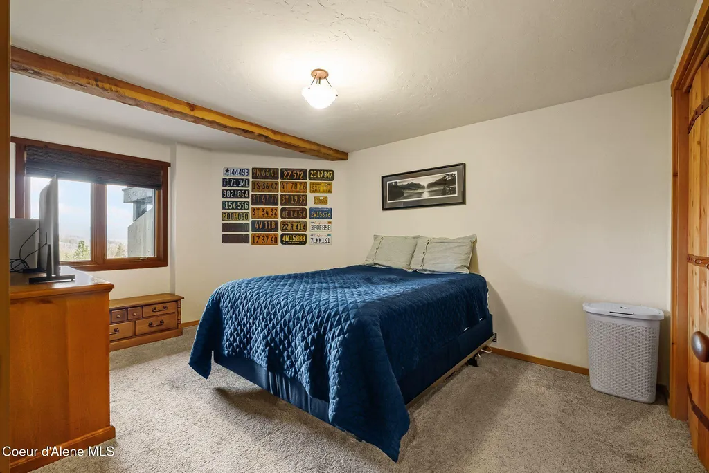 867 Midas Drive Sagle ID 83860