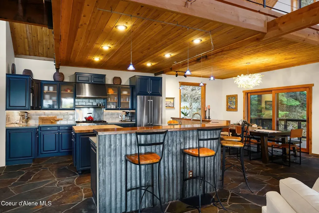 867 Midas Drive Sagle ID 83860