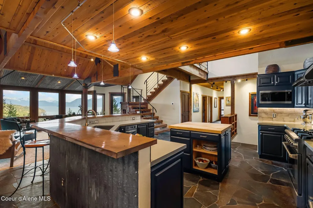 867 Midas Drive Sagle ID 83860