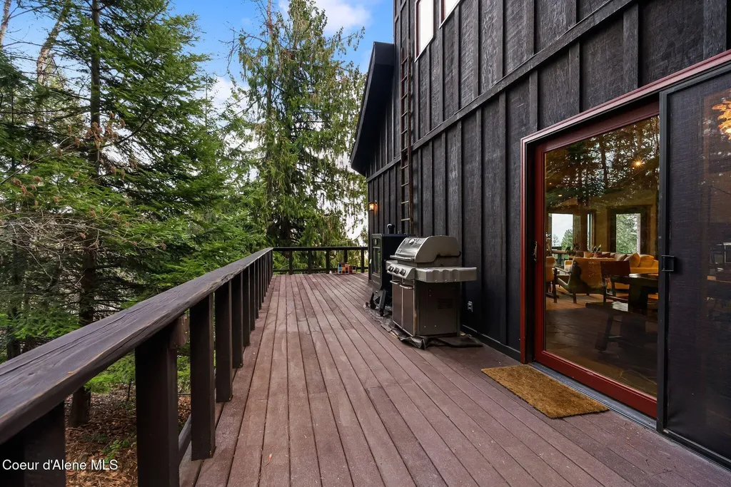 867 Midas Drive Sagle ID 83860