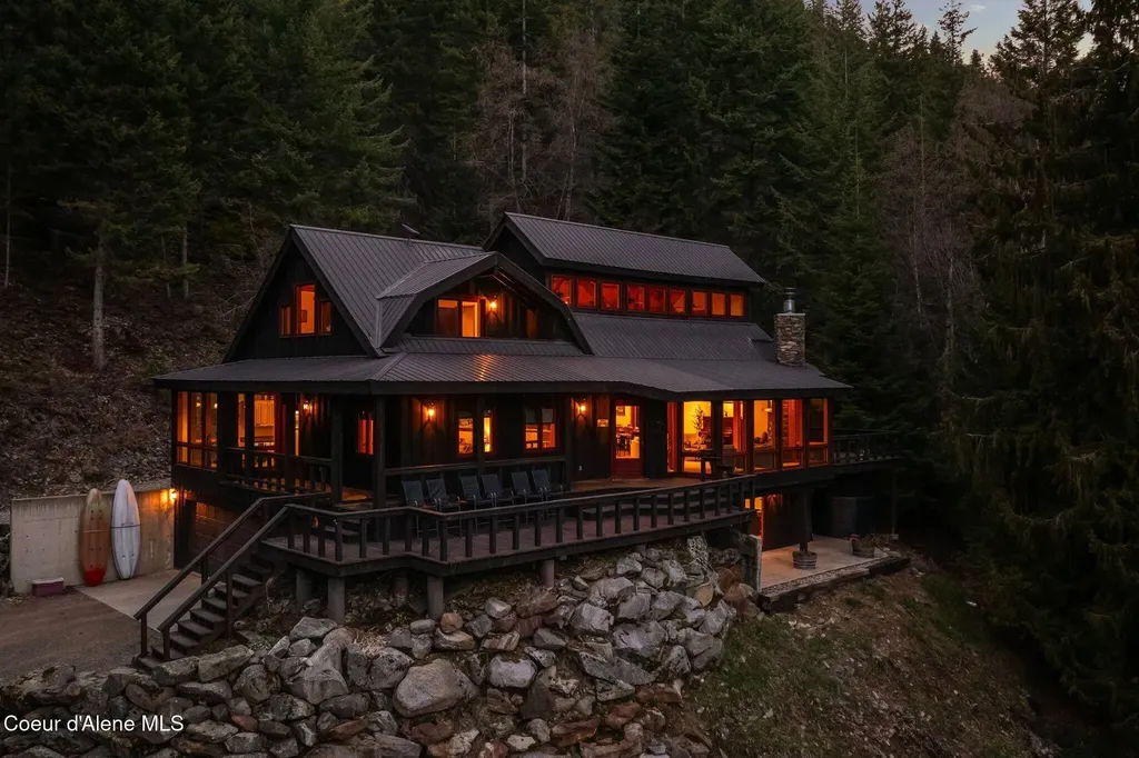 867 Midas Drive Sagle ID 83860