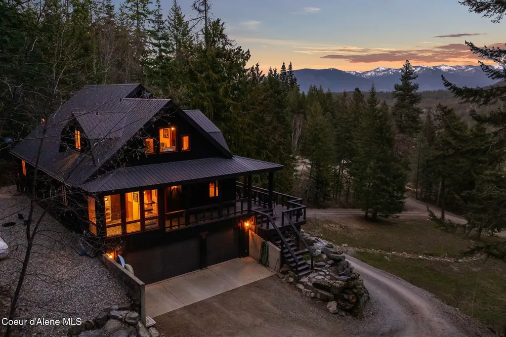 867 Midas Drive Sagle ID 83860