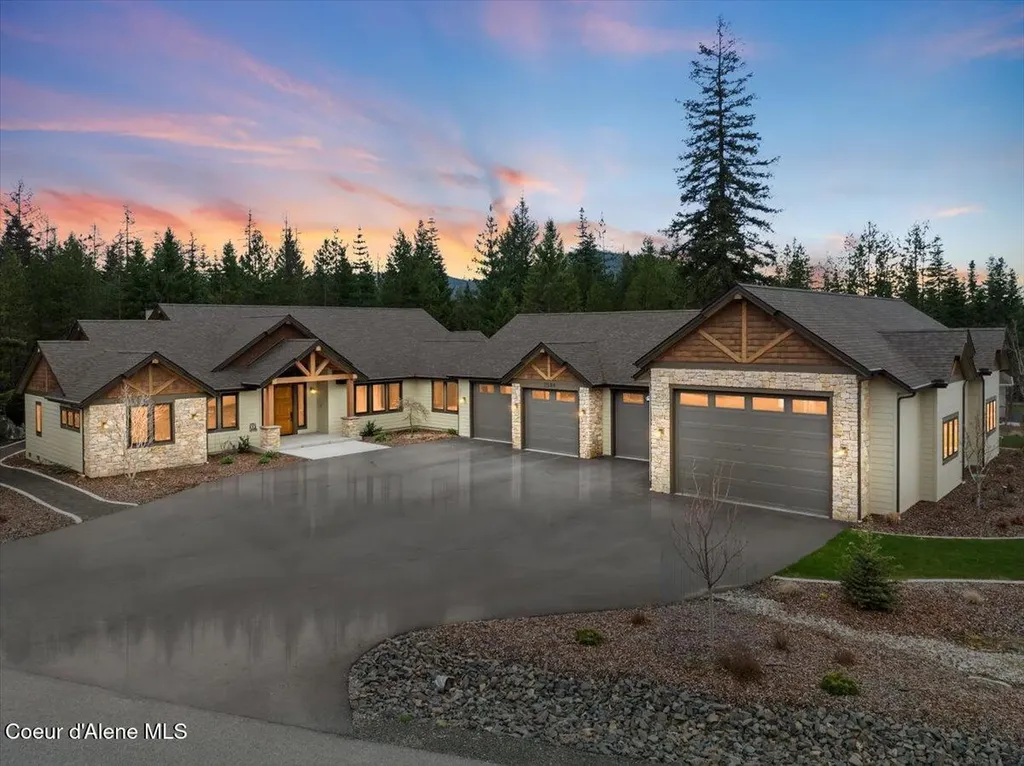 3544 E Winray Drive Hayden ID 83835