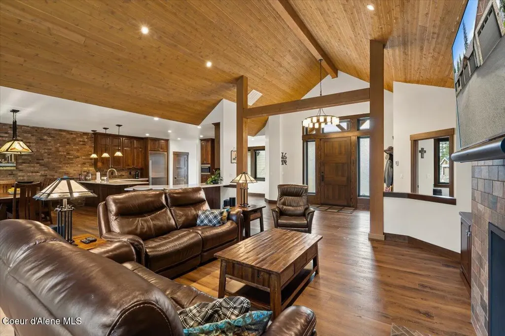 3544 E Winray Drive Hayden ID 83835