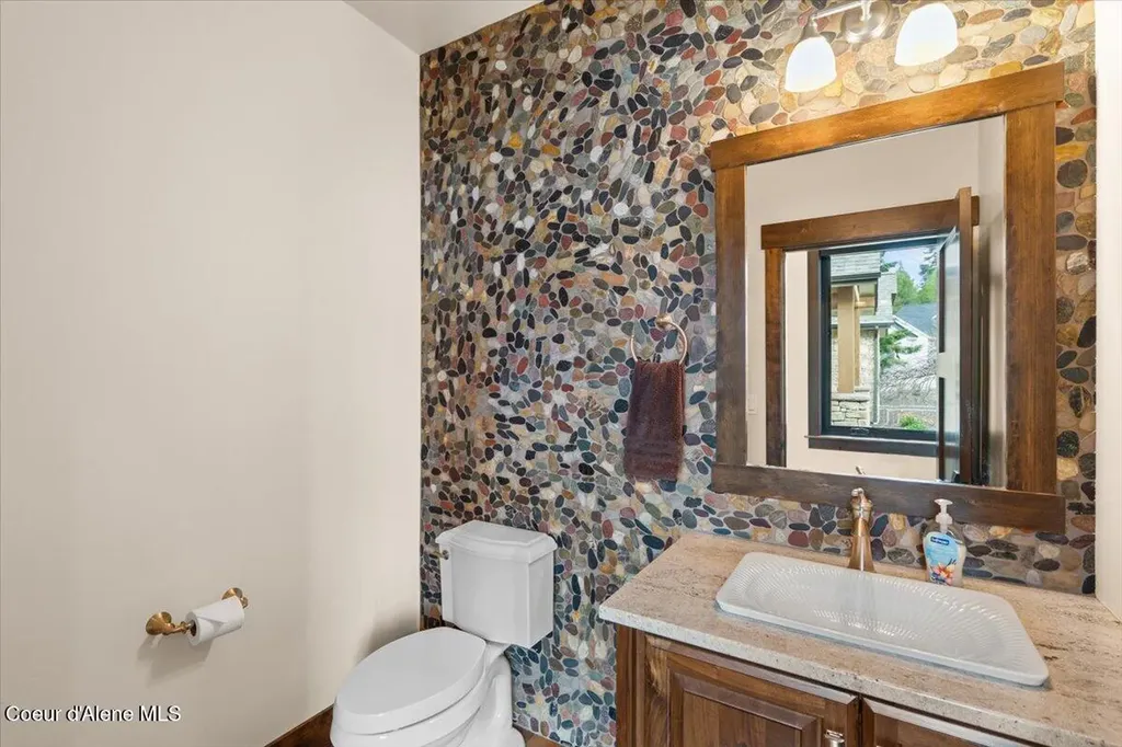 3544 E Winray Drive Hayden ID 83835
