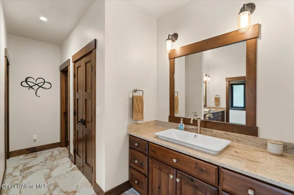 3544 E Winray Drive Hayden ID 83835