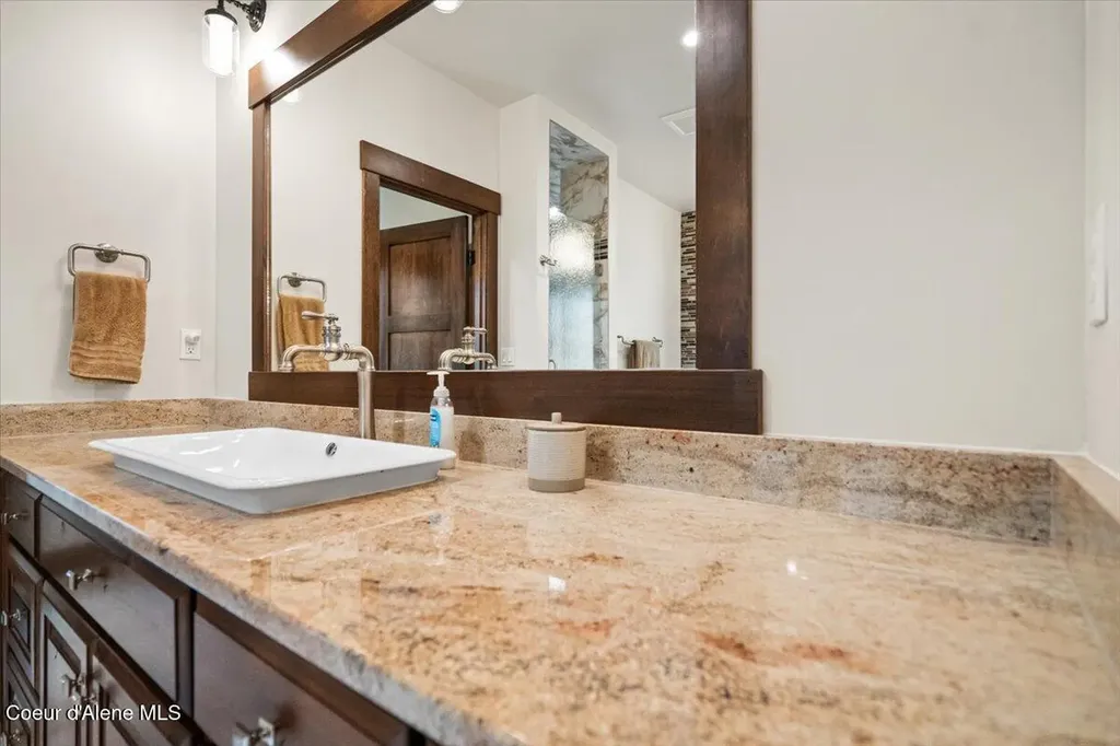 3544 E Winray Drive Hayden ID 83835