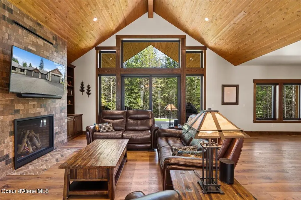 3544 E Winray Drive Hayden ID 83835