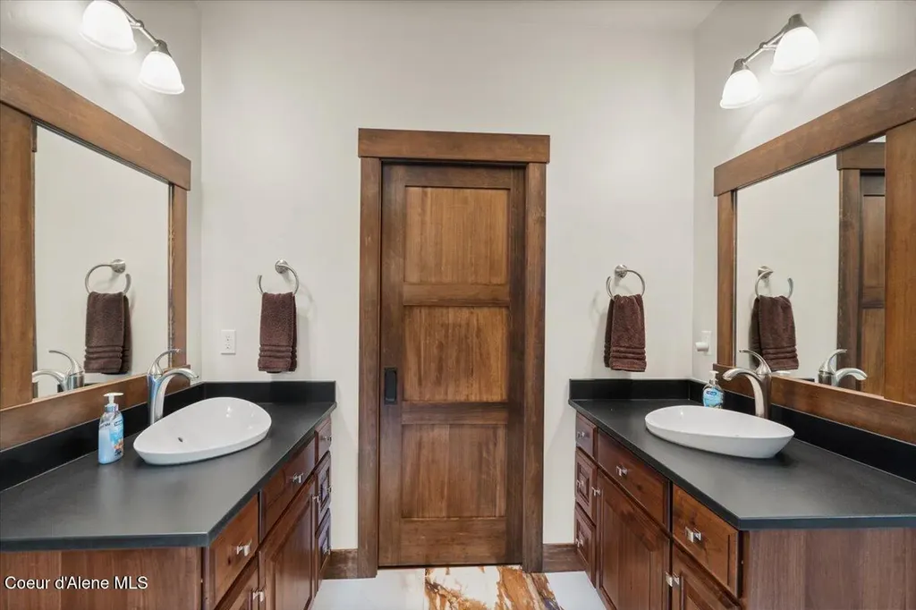 3544 E Winray Drive Hayden ID 83835