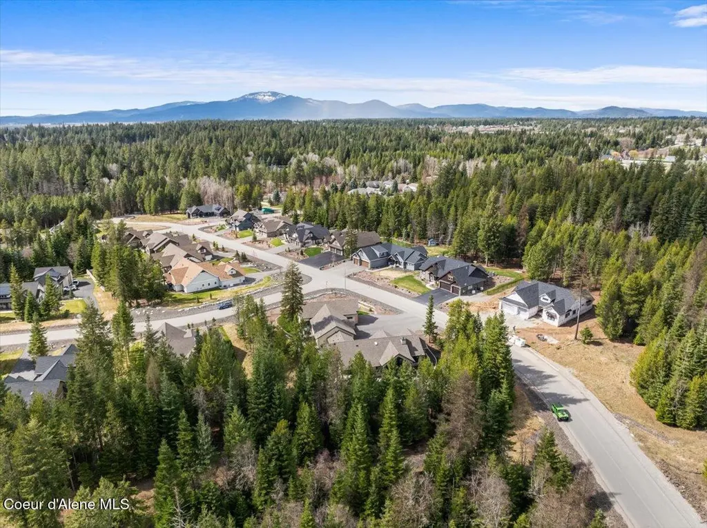 3544 E Winray Drive Hayden ID 83835
