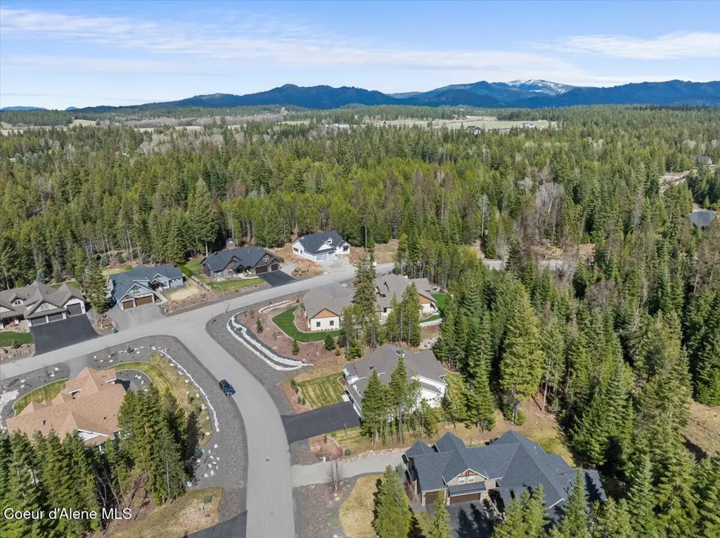 3544 E Winray Drive Hayden ID 83835