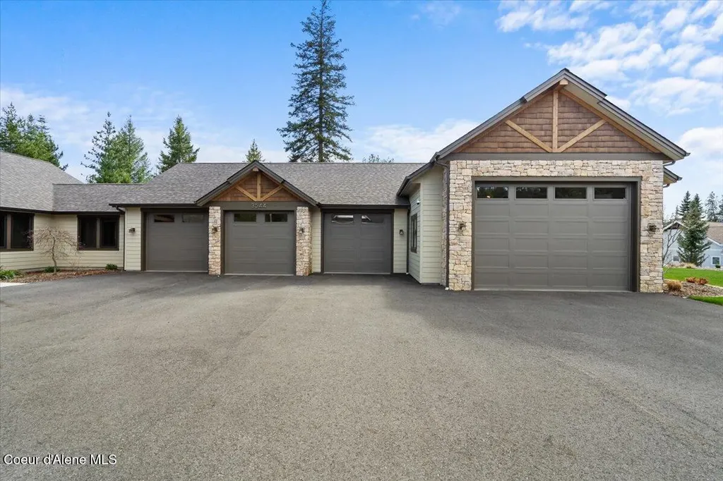 3544 E Winray Drive Hayden ID 83835