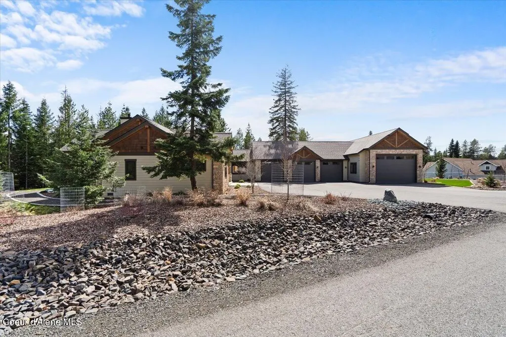3544 E Winray Drive Hayden ID 83835