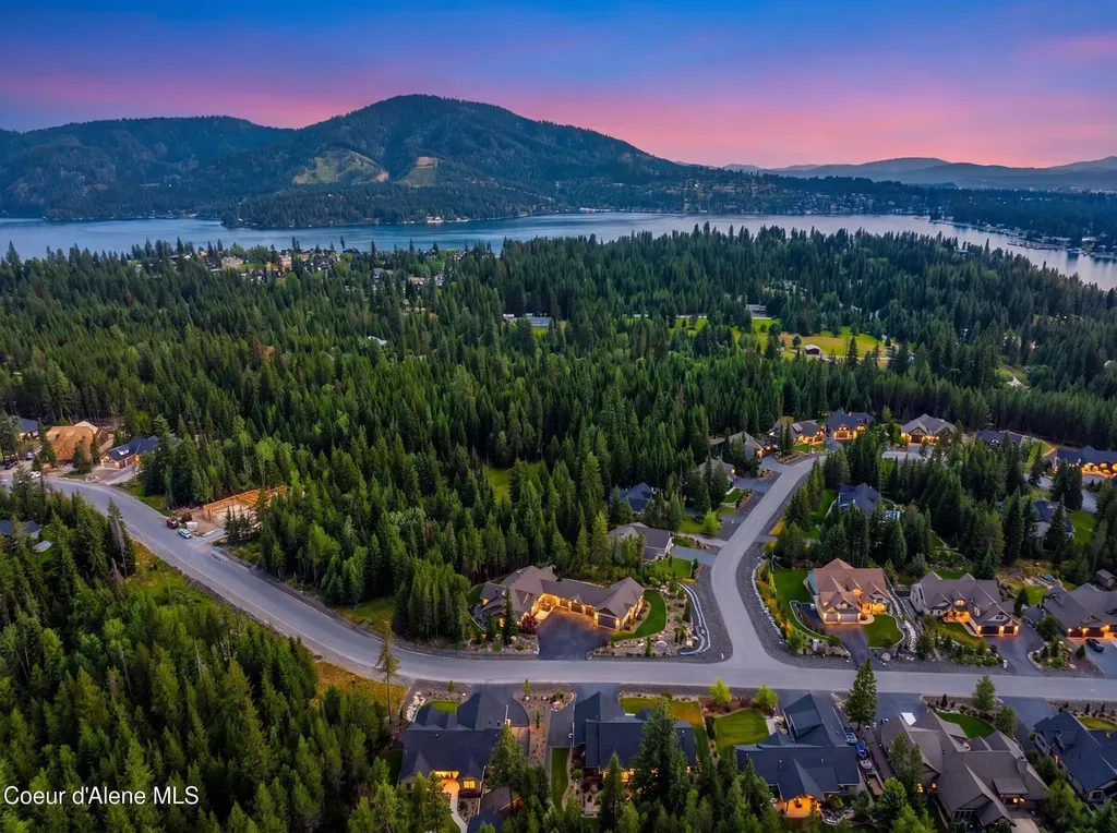 3544 E Winray Drive Hayden ID 83835