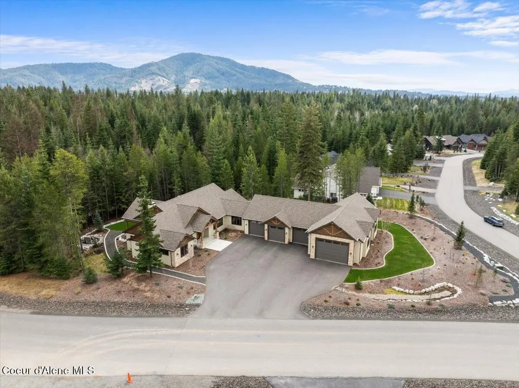 3544 E Winray Drive Hayden ID 83835