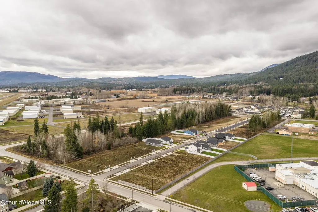 1120 Jersey Street Sandpoint ID 83864