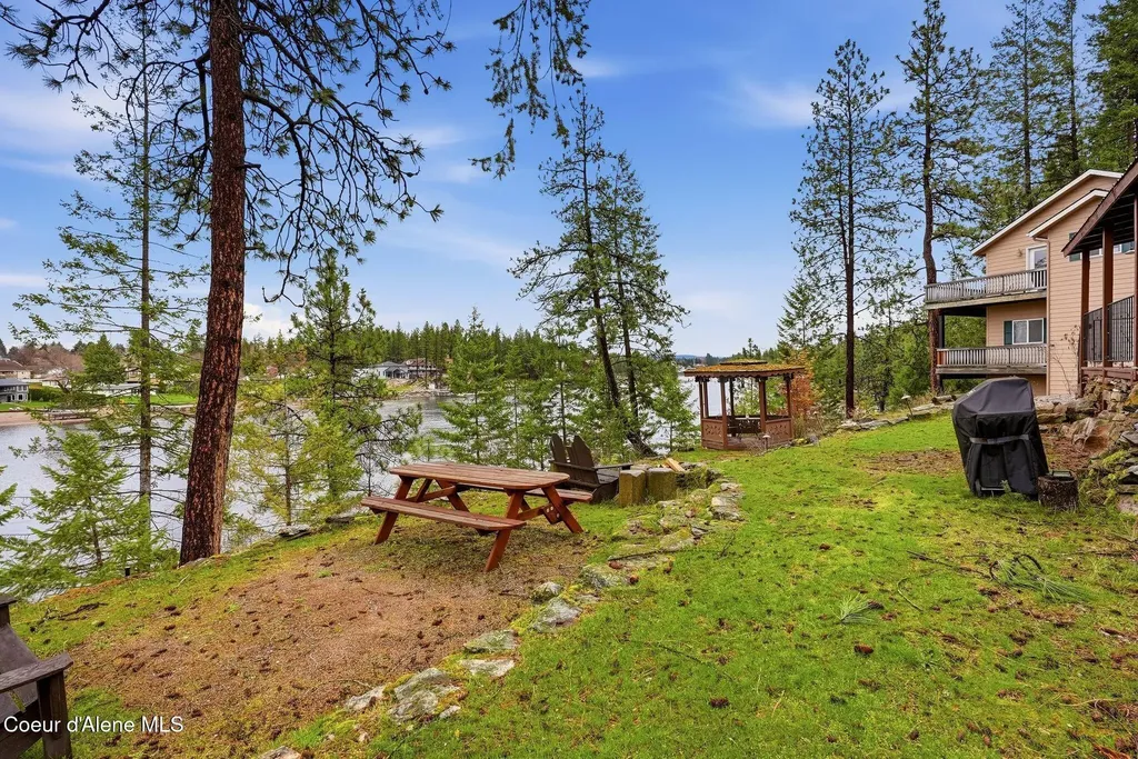 11473 W Gull Harbor Court Post Falls ID 83854