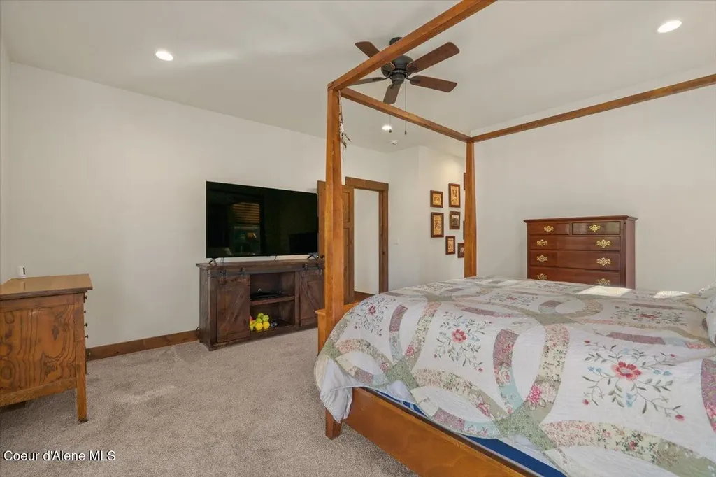 517 Songbird Way Spirit Lake ID 83869