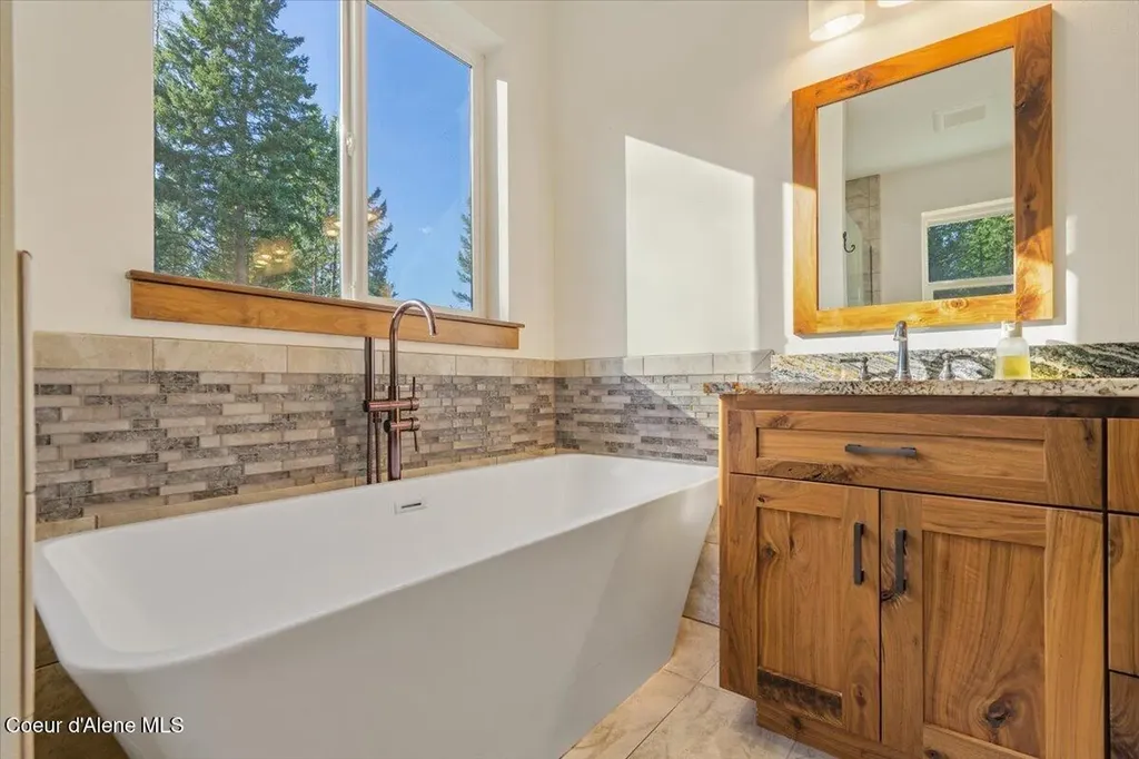 517 Songbird Way Spirit Lake ID 83869