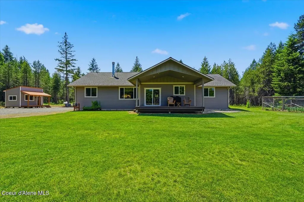 517 Songbird Way Spirit Lake ID 83869