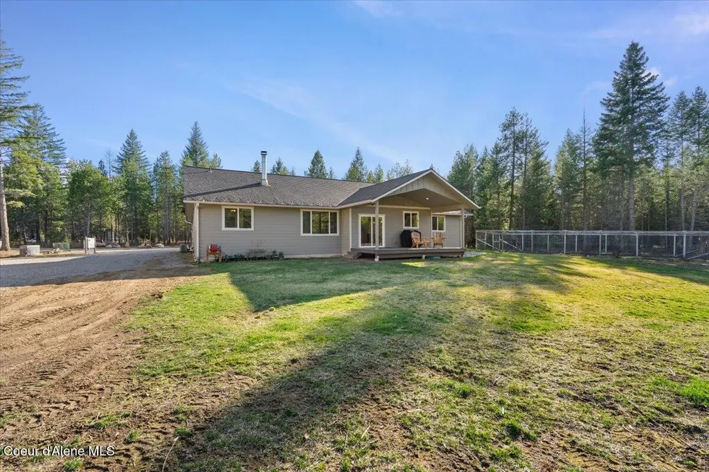 517 Songbird Way Spirit Lake ID 83869