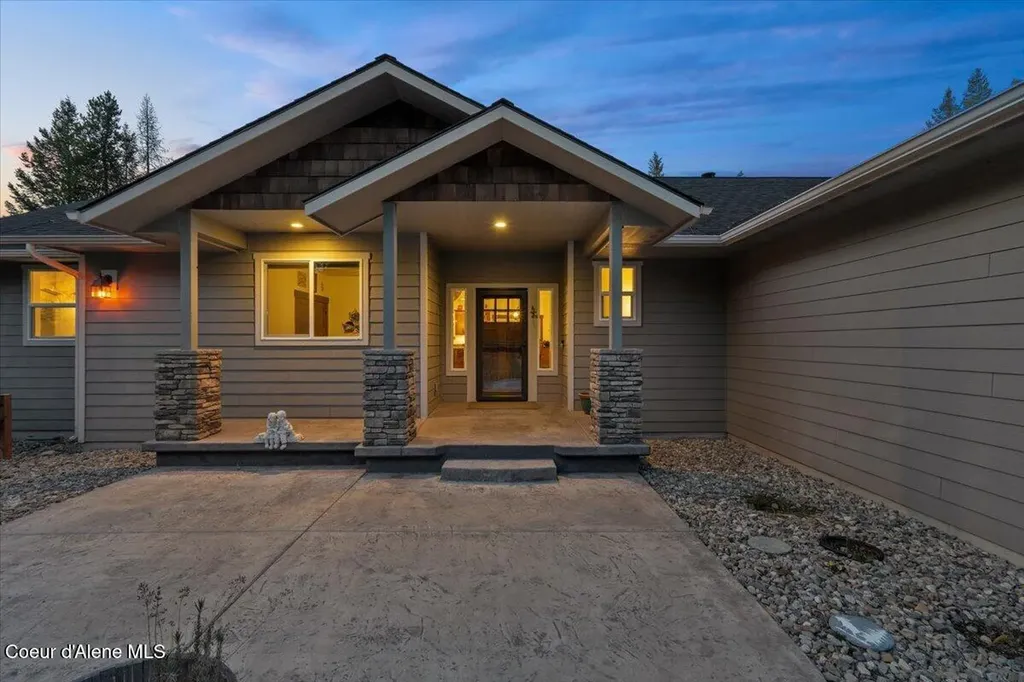 517 Songbird Way Spirit Lake ID 83869