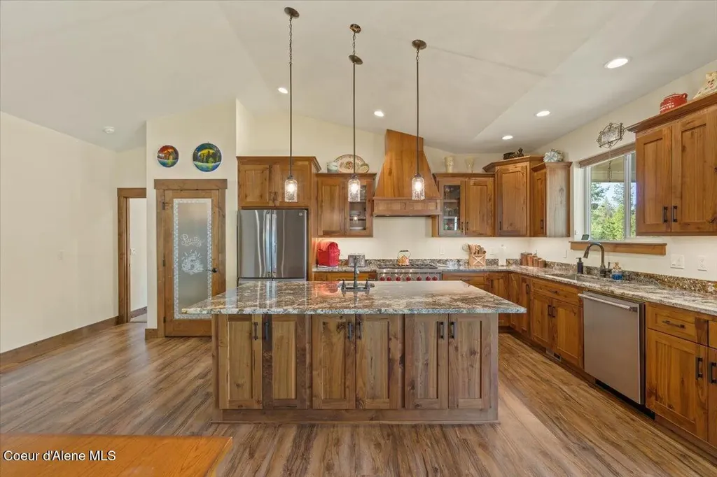 517 Songbird Way Spirit Lake ID 83869