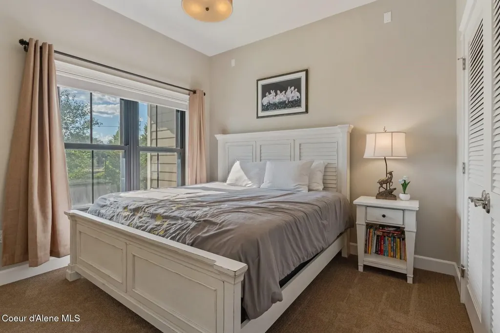 606 Sandpoint Avenue Sandpoint ID 83864