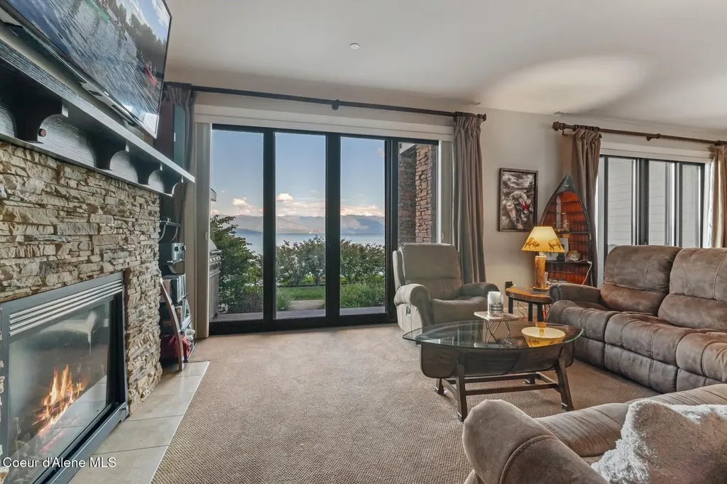 606 Sandpoint Avenue Sandpoint ID 83864