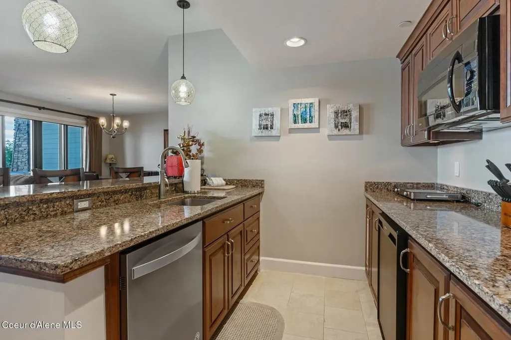 606 Sandpoint Avenue Sandpoint ID 83864
