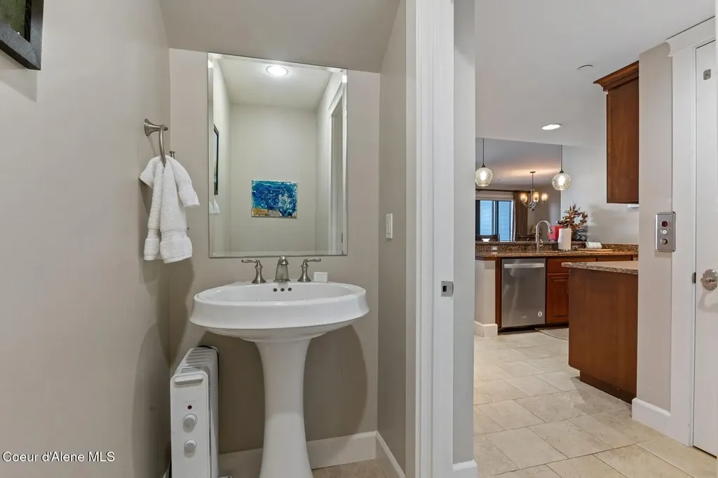 606 Sandpoint Avenue Sandpoint ID 83864