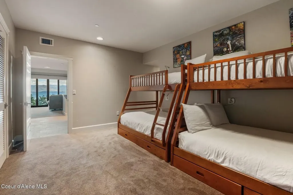 606 Sandpoint Avenue Sandpoint ID 83864