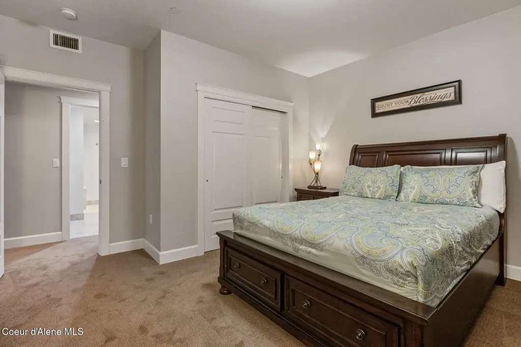 606 Sandpoint Avenue Sandpoint ID 83864