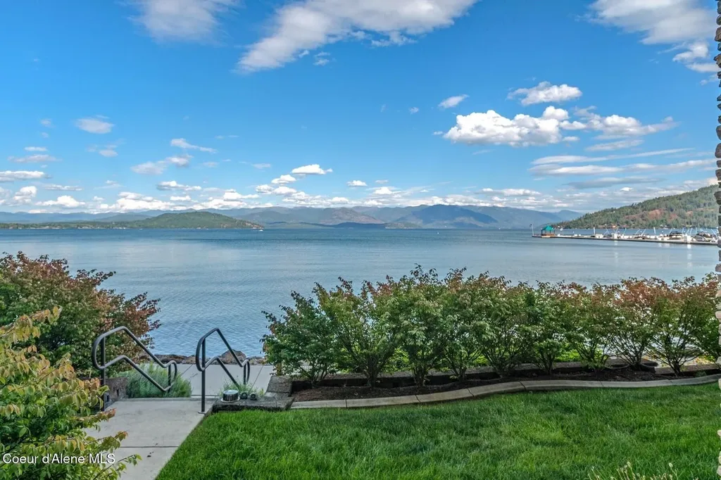 606 Sandpoint Avenue Sandpoint ID 83864