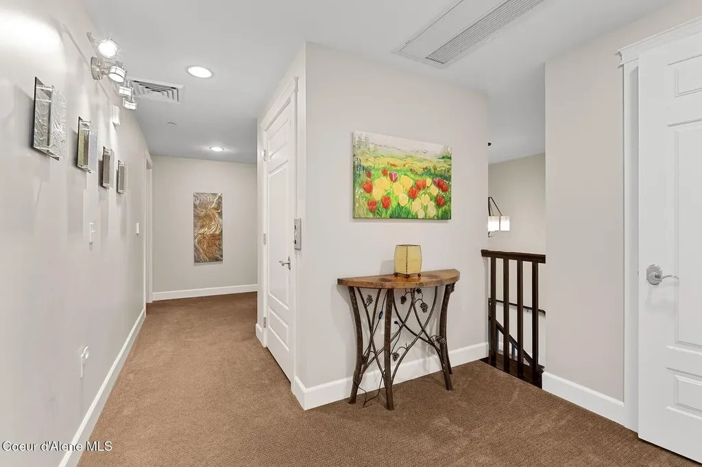 606 Sandpoint Avenue Sandpoint ID 83864