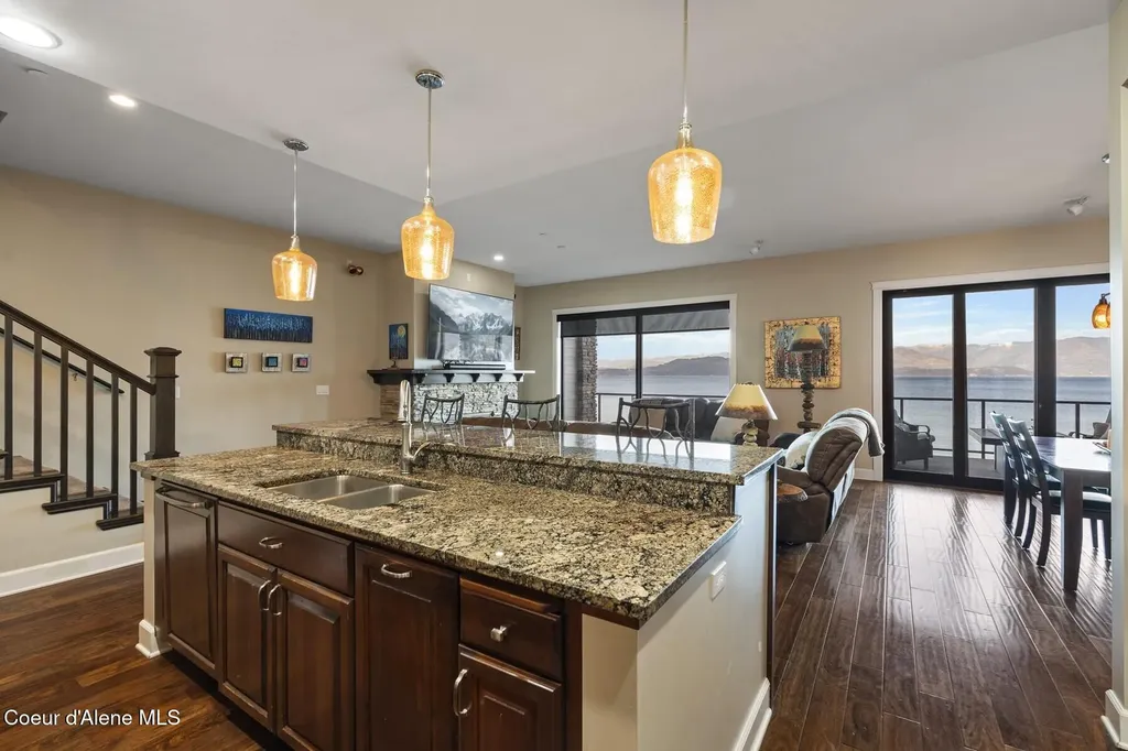 606 Sandpoint Avenue Sandpoint ID 83864