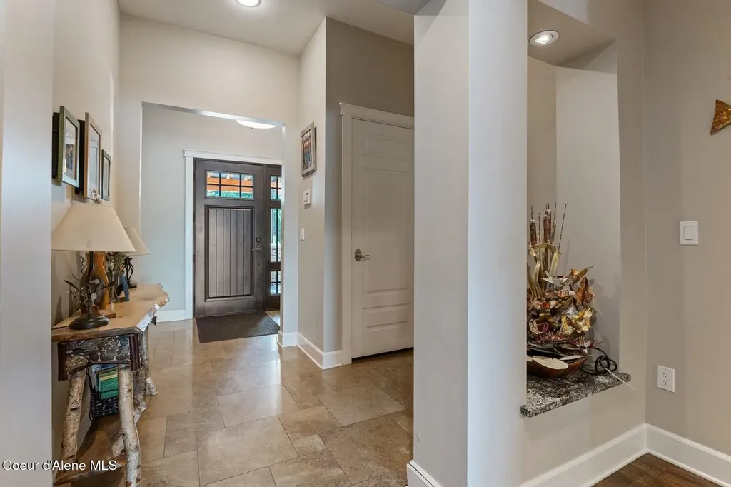 606 Sandpoint Avenue Sandpoint ID 83864