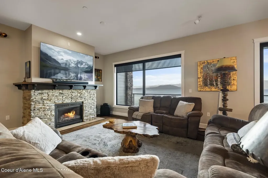 606 Sandpoint Avenue Sandpoint ID 83864