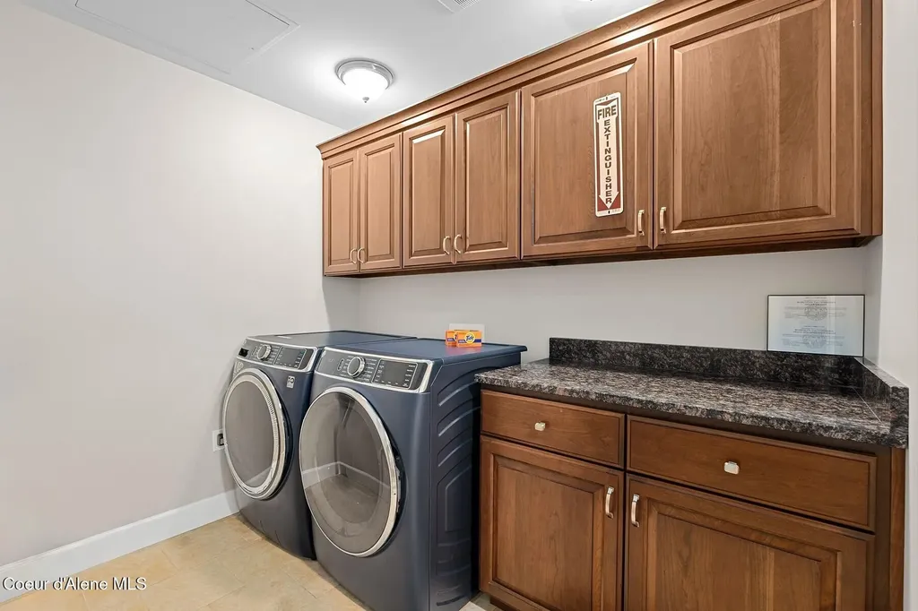 606 Sandpoint Avenue Sandpoint ID 83864