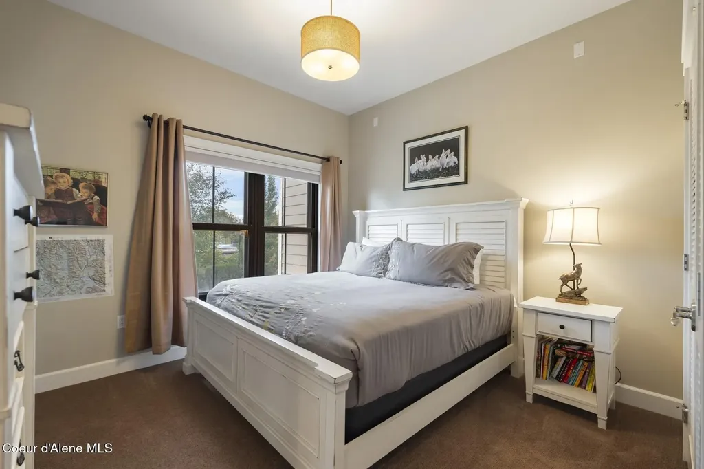 606 Sandpoint Avenue Sandpoint ID 83864