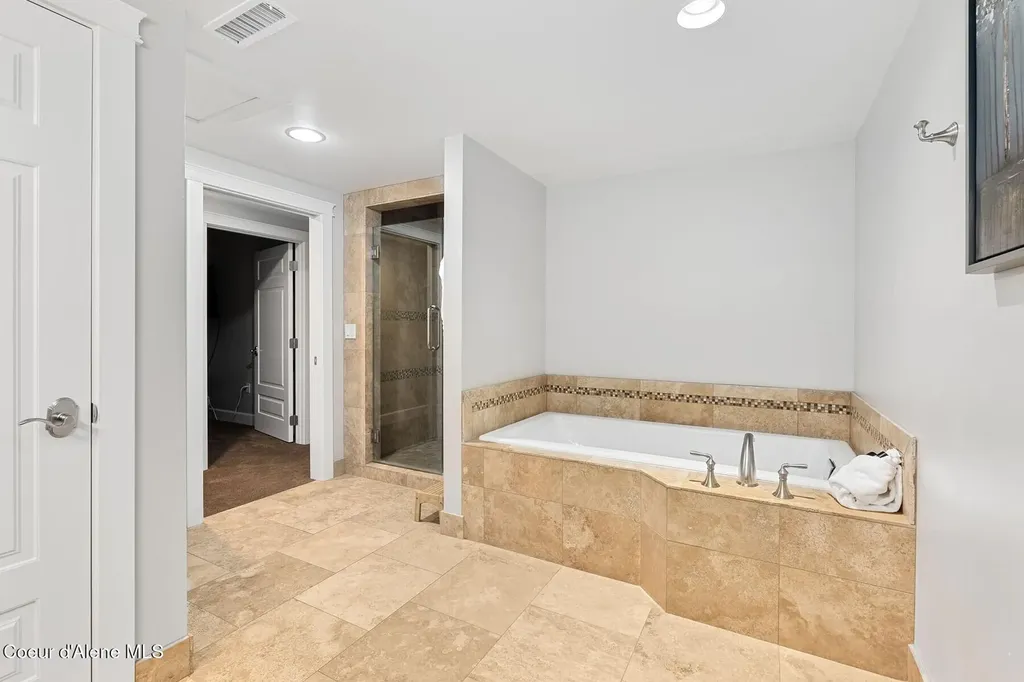 606 Sandpoint Avenue Sandpoint ID 83864