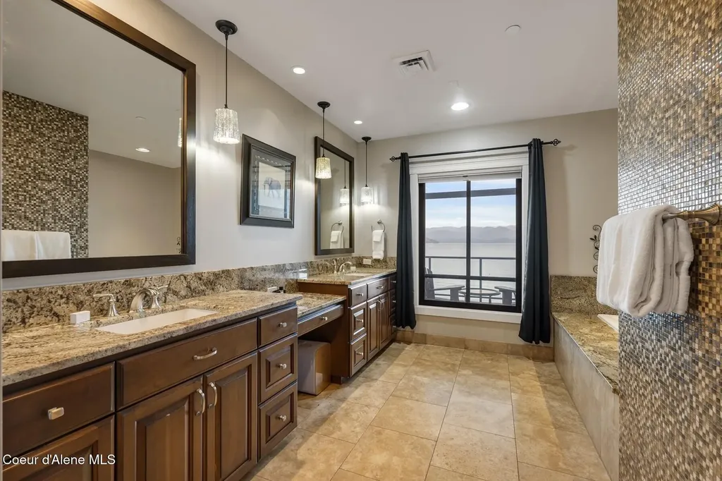 606 Sandpoint Avenue Sandpoint ID 83864