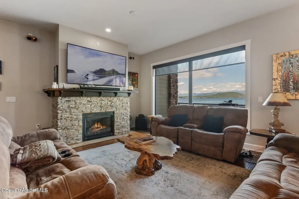 606 Sandpoint Avenue Sandpoint ID 83864