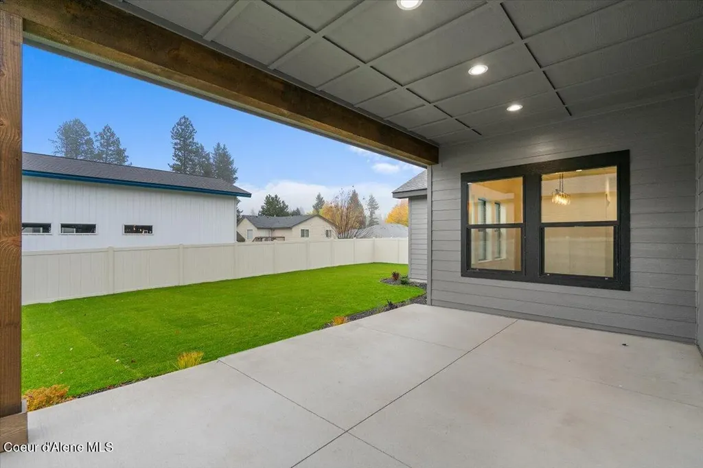 9337 N Secretariat Lane Hayden ID 83835